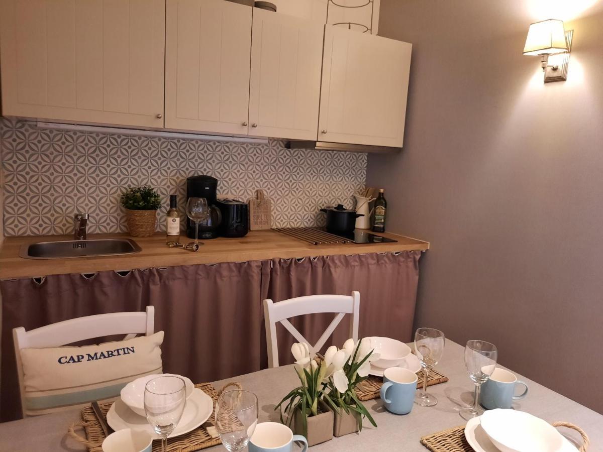 Casa-Cosi, Tourist & Business Suites & Flats With Reserved Parking And Private Terraces In Shared Garden With Seasonal Pool Included, Private Sauna Available Λόκερεν Εξωτερικό φωτογραφία