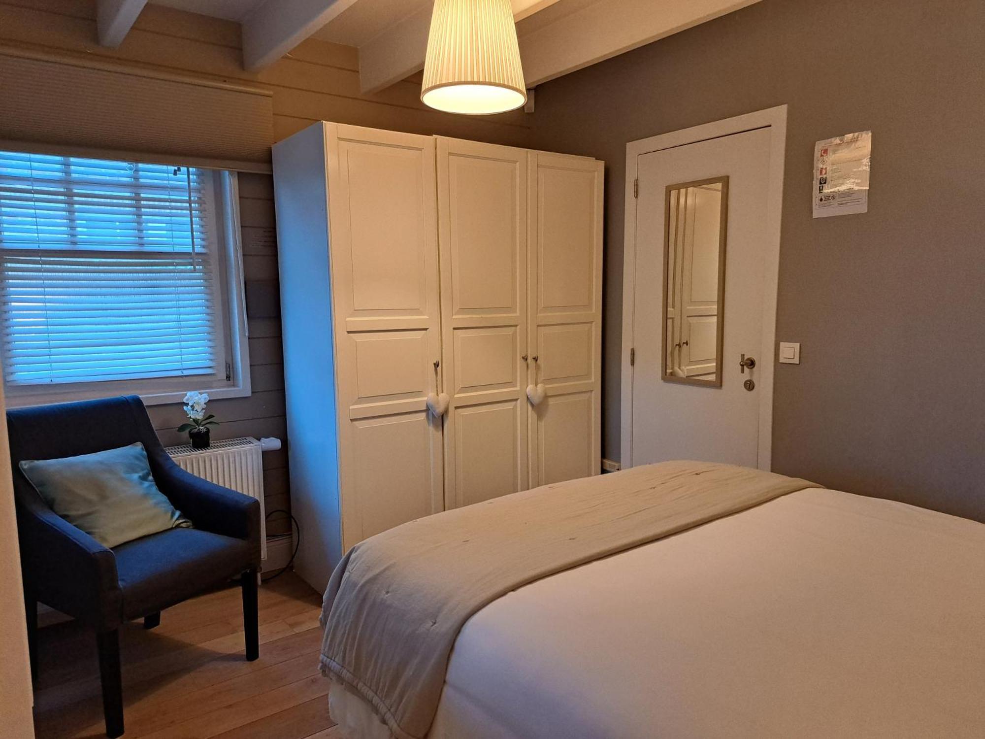 Casa-Cosi, Tourist & Business Suites & Flats With Reserved Parking And Private Terraces In Shared Garden With Seasonal Pool Included, Private Sauna Available Λόκερεν Εξωτερικό φωτογραφία
